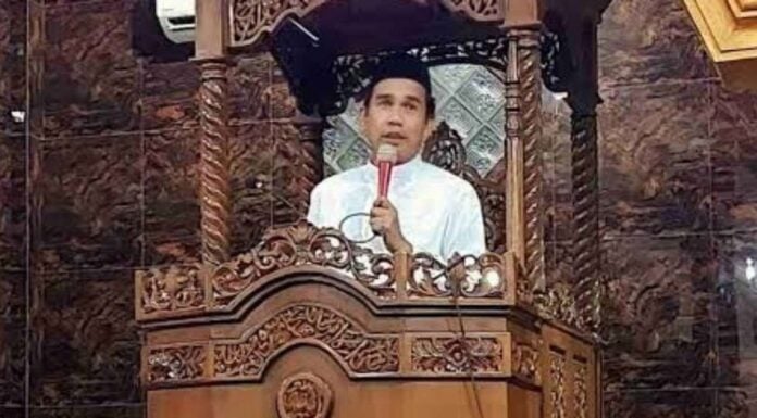 Salat Tarawih di Lakkang, Ketua DPRD Makassar Minta Masyarakat Dukung Program Unggulan Pemkot